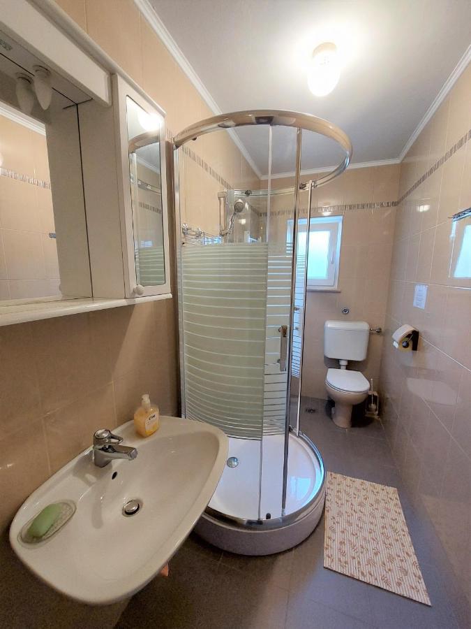Sobe Crikvenica 29926 - Mileva Hotell Rum bild