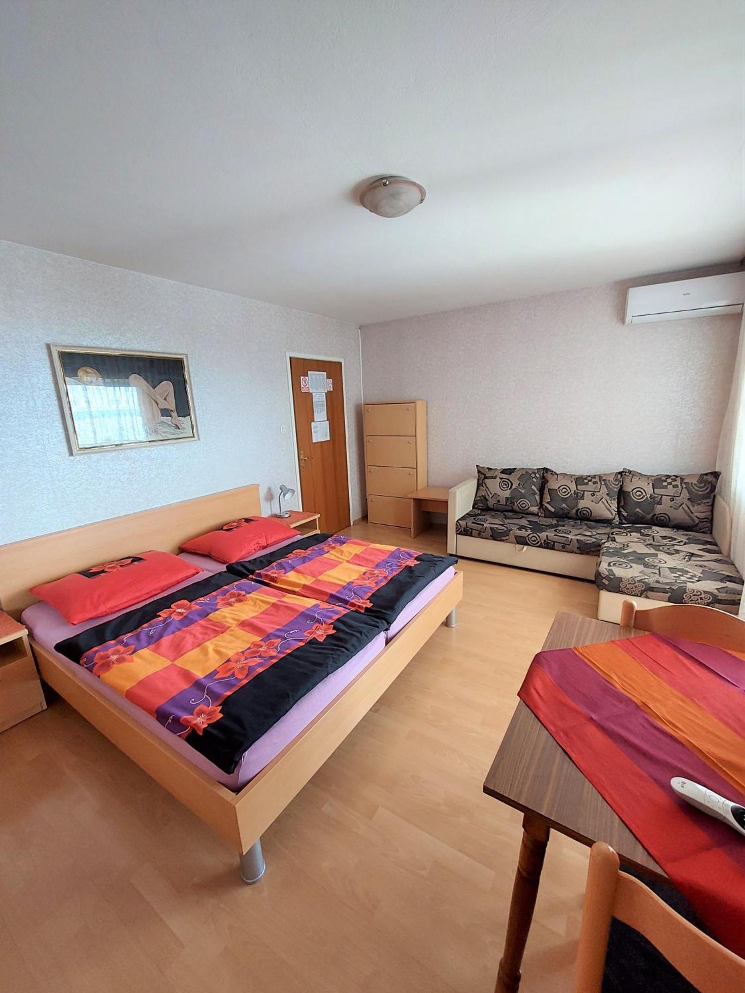 Sobe Crikvenica 29926 - Mileva Hotell Rum bild