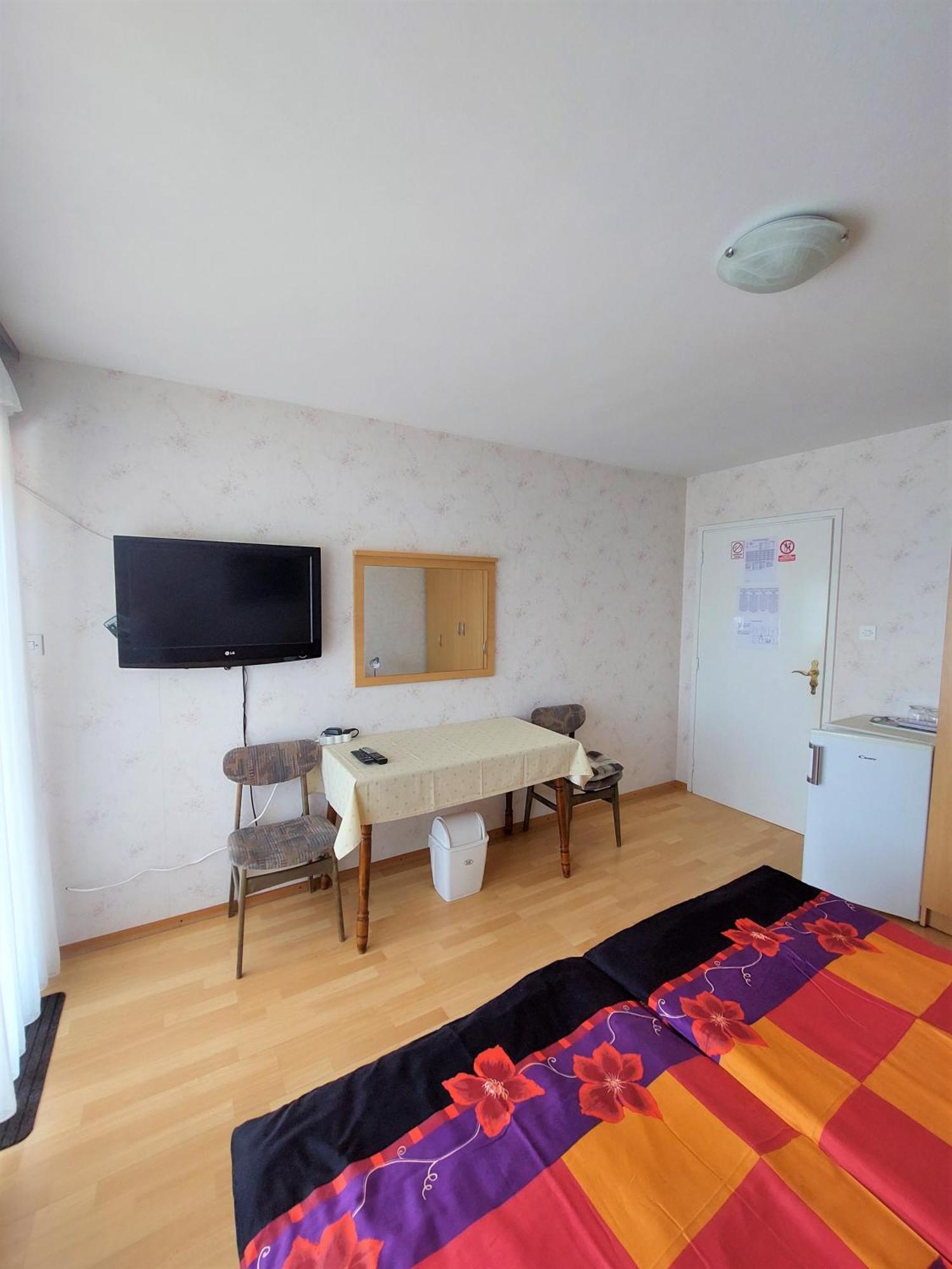 Sobe Crikvenica 29926 - Mileva Hotell Rum bild